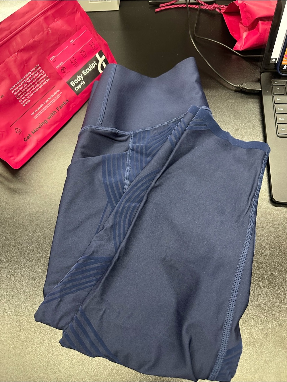 Fanka body sculpt capris